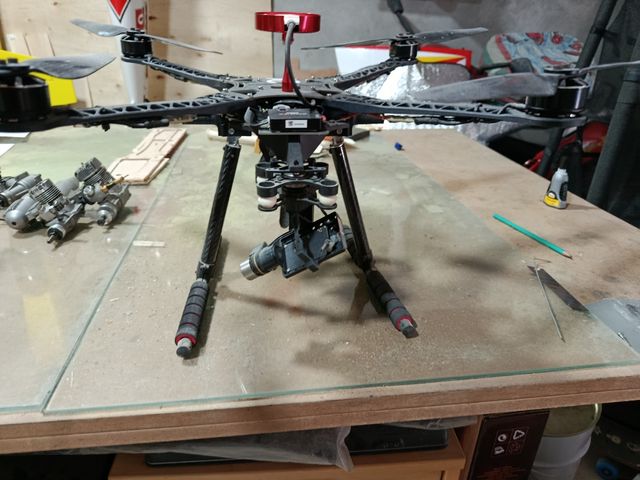 Drone com DJI Naza V2  e Zenmuse H3-2D