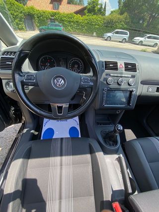 Volkswagen Touran 2013