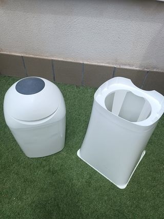 Papelera de pañales + Torre (Tommee Tippee Sangeni