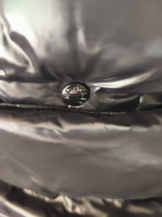 Plumas Moncler negras
