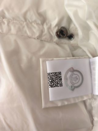 Plumas Moncler negras