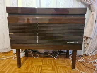 Telefunken: Radio tocadiscos marrón