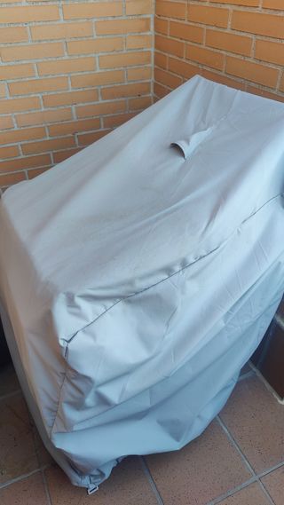 Mesa y 4 sillas jardín - metal y cristal