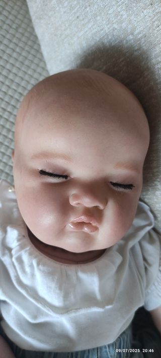 Muñeca reborn bebé