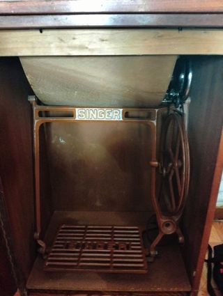 Máquina coser Alfa con mueble