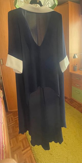 Traje ceremonia mujer azul blanco