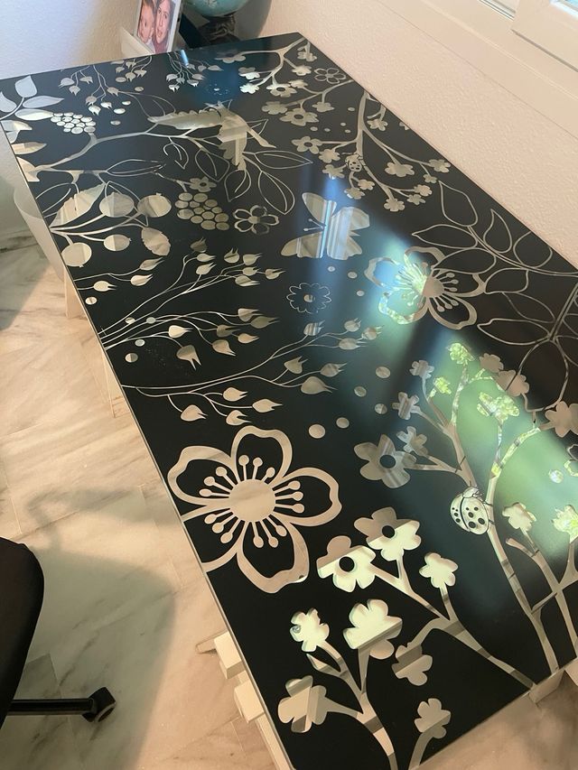 MESA Y SILLA ESCRITORIO