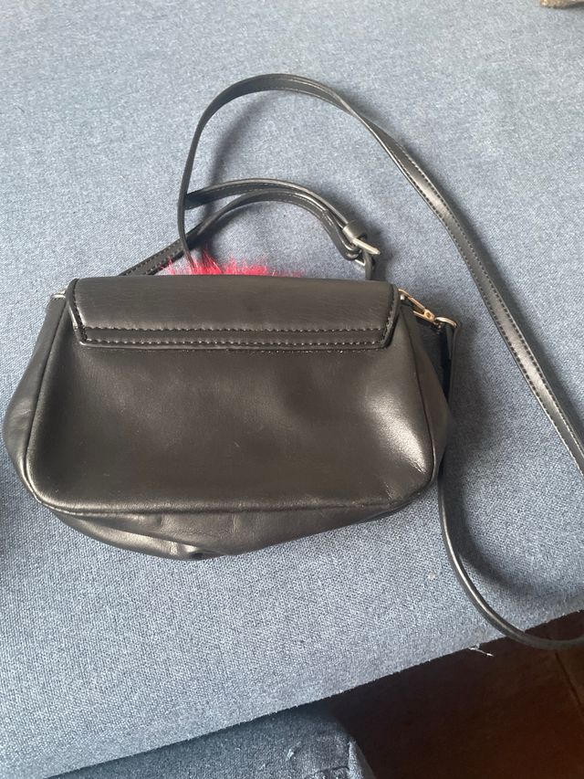 4 bolsos: rojo, negro, étnico