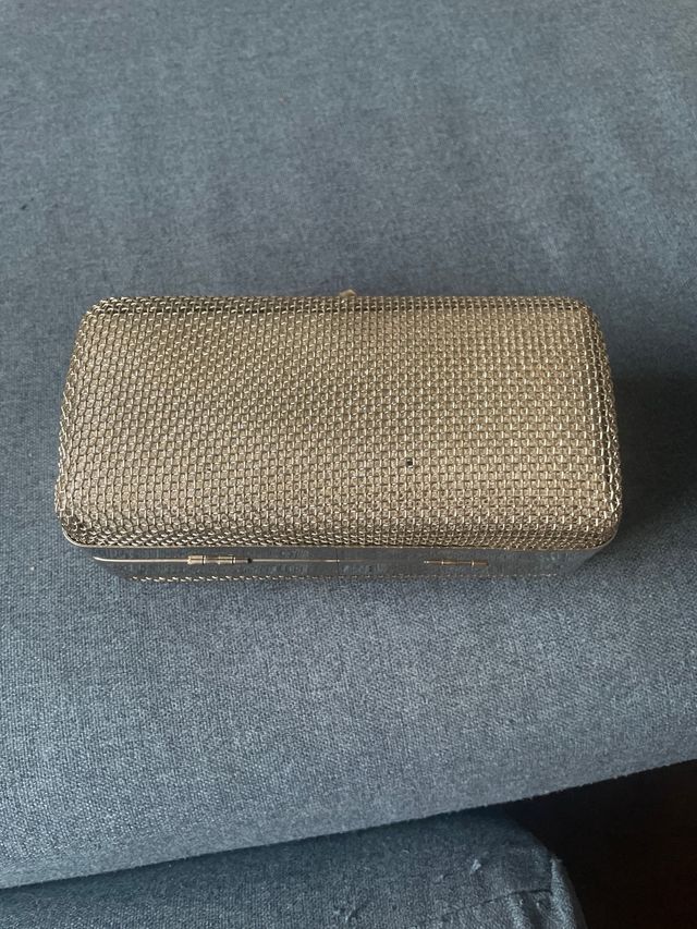 4 bolsos: rojo, negro, étnico