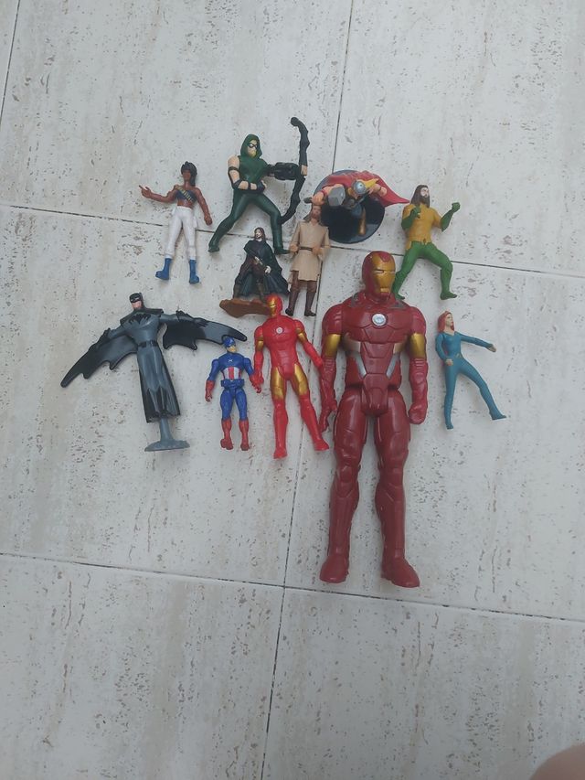 Lote de Figuras Superhéroes