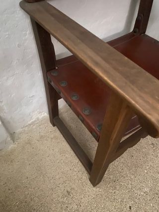 Sillas de cuero y madera maciza. Conjunto de 6.