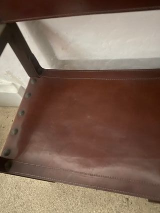 Sillas de cuero y madera maciza. Conjunto de 6.