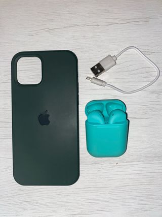 Custodia Apple e cuffie wireless.