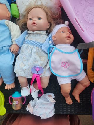 3 Muñecos Bebés + Accesorios
