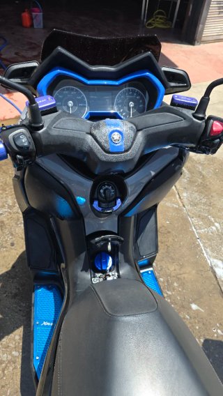 Yamaha XMAX 125 - Gris Impecable