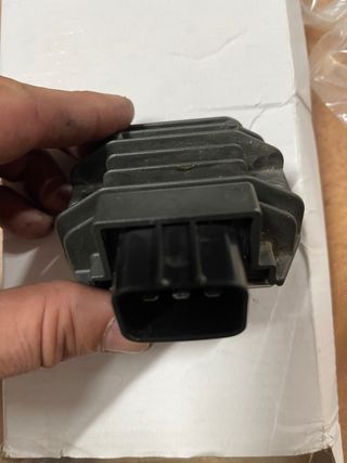 Regulador corriente KTM 890