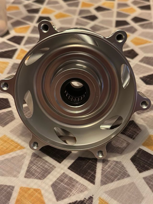 Buje Delantero Vespa Primavera/Sprint/GTS