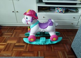 Caballo balancín Chicco correpasillos