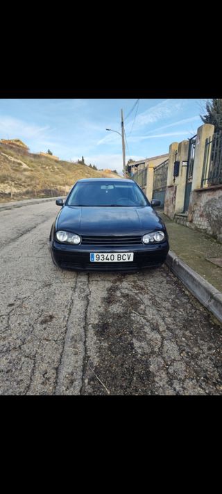 Volkswagen Golf 2000