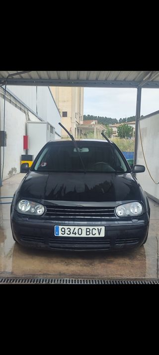 Volkswagen Golf 2000