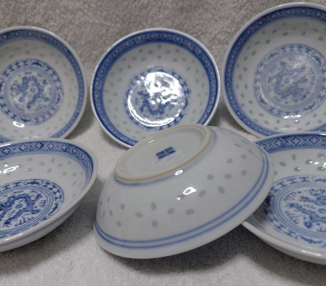 Juego de 6 cuencos salsa porcelana.