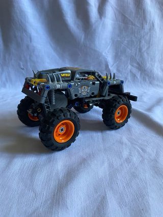 Monster Truck LEGO Technic