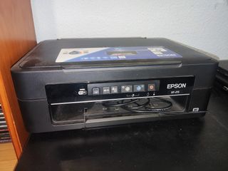 Impresora Epson XP-215 negra