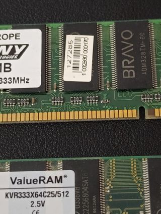 2 memorias RAM PNY Kingston 256MB DDR 333MHz