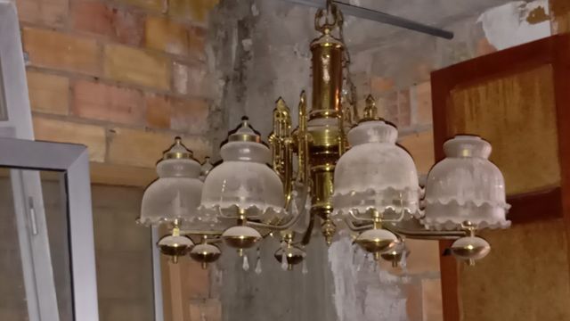 Lampara antigua dorada con cristales