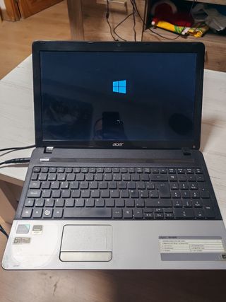 Portátil Acer Aspire E1-531G