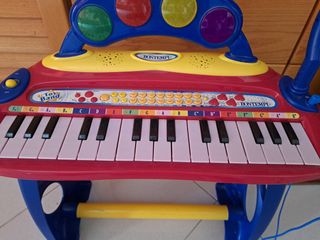 Pianola Bontempi per bambini. Il microfono non fun