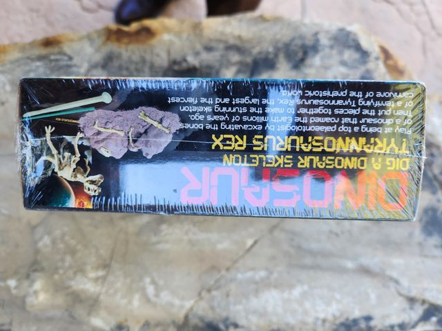 Juego Tiranosaurus Rex nuevo a estrenar