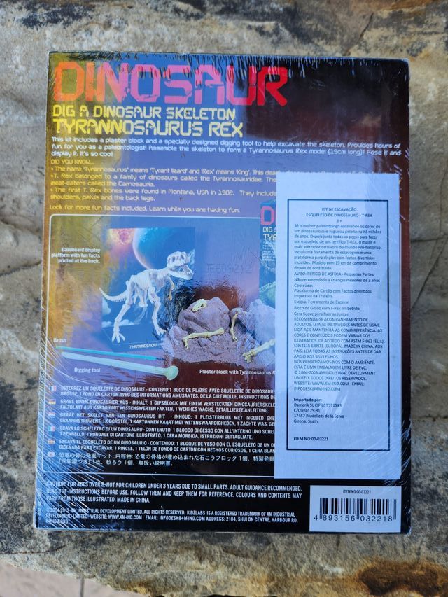 Juego Tiranosaurus Rex nuevo a estrenar