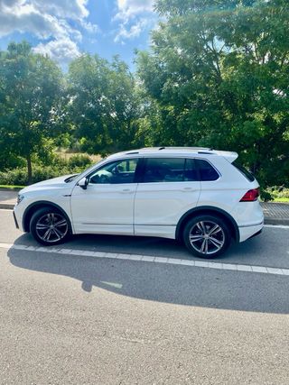 Volkswagen Tiguan RLine 4Motion Techo Cam360 
