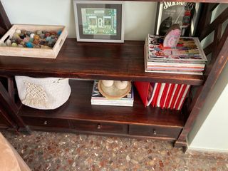 Estanterías madera maciza