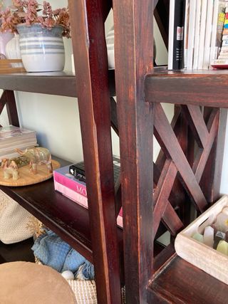 Estanterías madera maciza