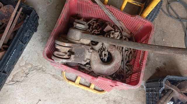 Antiguedades: Relojes y objetos de metal