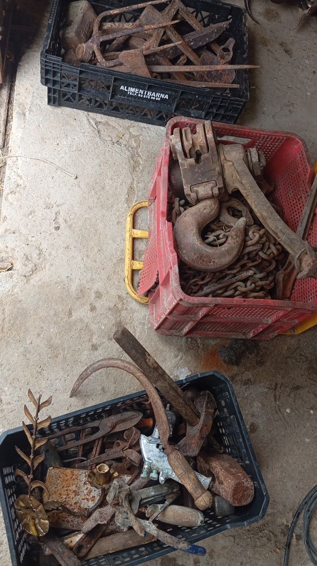 Antiguedades: Relojes y objetos de metal