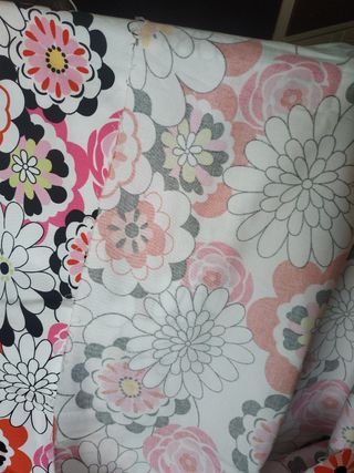Tela estampada flores - Retal