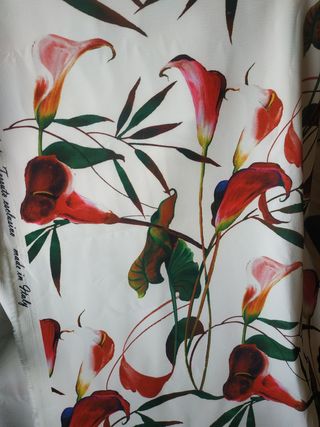 Tela estampada flores - Made in Italy