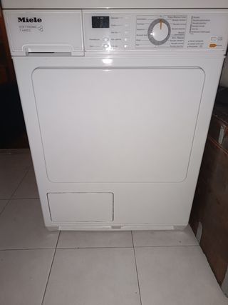 Secadora Miele Softtronic T4462C