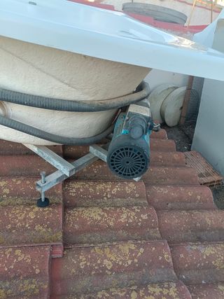 Bañera hidromasaje jacuzzi blanca