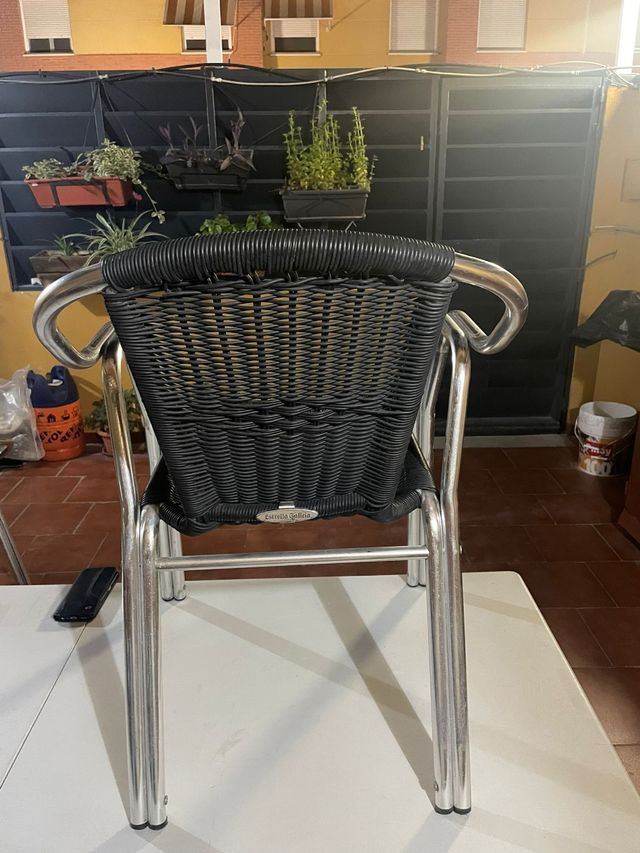 Silla de patio - mimbre negro