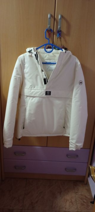 Chaqueta Carhartt blanca de pull&bear