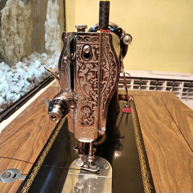 Máquina de coser Alfa Antigua