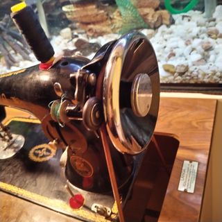 Máquina de coser Alfa Antigua