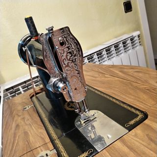 Máquina de coser Alfa Antigua