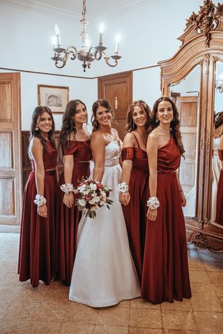 Maquillaje y peinado novias y invitadas