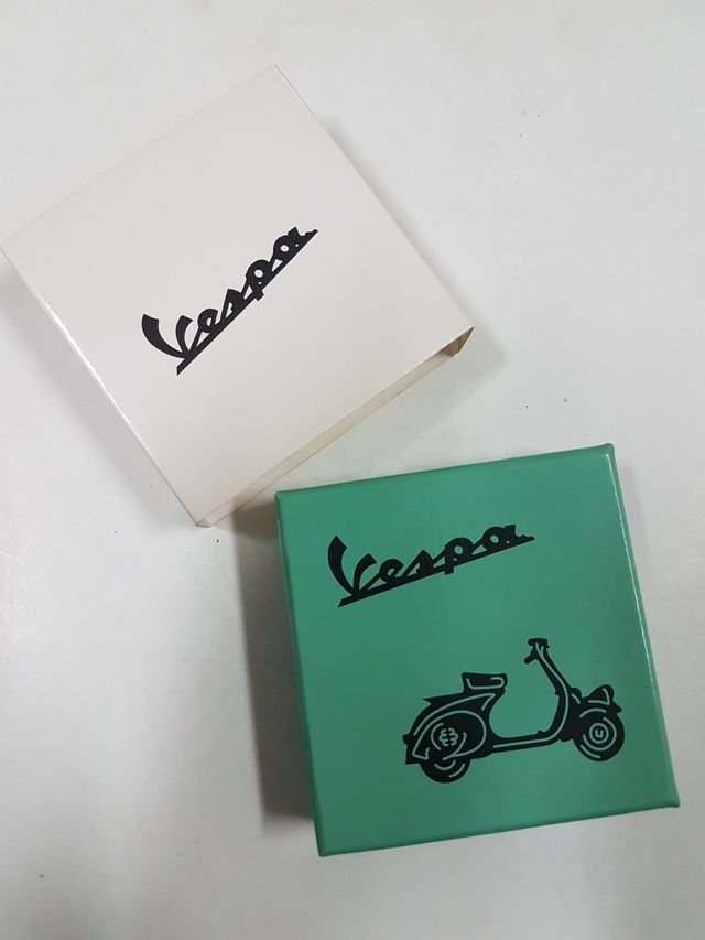 LLAVERO Y ENCENDEDOR DE VESPA