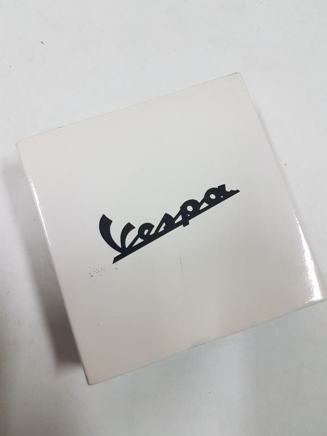 LLAVERO Y ENCENDEDOR DE VESPA